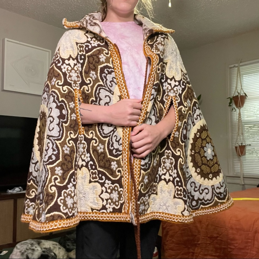 Vintage Cape
